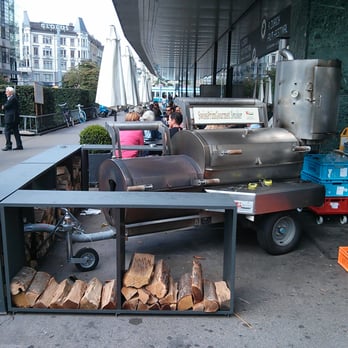 Globus - With a smoker like this, you know the sandwiches will be good :) - Department Stores Near Me - Zürich, ZH