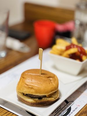 West Street Willy's Eatery by null