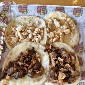 El Tizoncito - Gringa ( Top chicken/pollo, Bottom pork/pastor) - Mexican Near Me - Dallas, Texas El Tizoncito - Gringa ( Top chicken/pollo, Bottom pork/pastor) - Mexican Near Me - Dallas, Texas