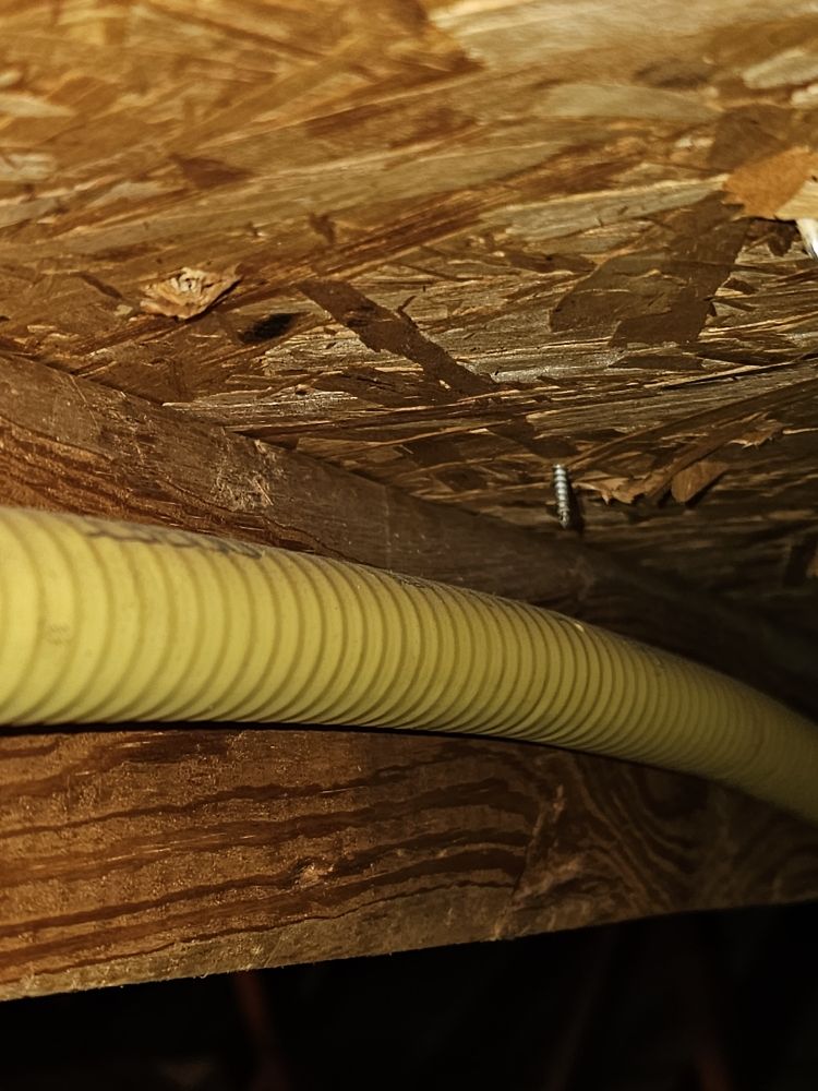 Slide of RDZ Roofing