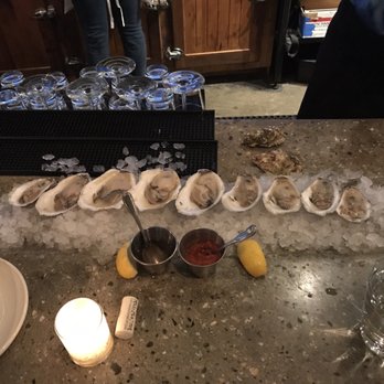 Scales - This just a classic - a dozen succulent oysters - Seafood Near Me - Portland, Maine Scales - This just a classic - a dozen succulent oysters - Seafood Near Me - Portland, Maine