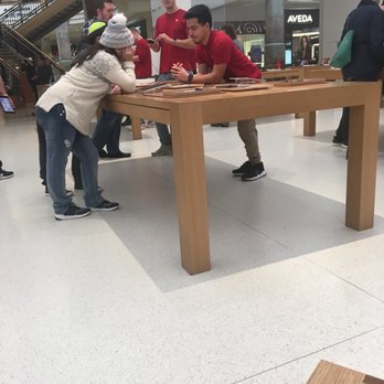 Apple Park Meadows - Customer Service is #1 - Computers Near Me - Lone Tree, Colorado