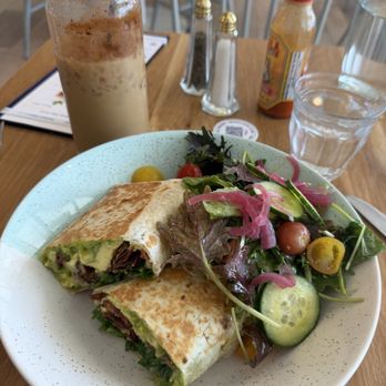 Bluestone Lane Manhattan Beach Café - Sunshine Burrito - Coffee & Tea Near Me - Manhattan Beach, California Bluestone Lane Manhattan Beach Café - Sunshine Burrito - Coffee & Tea Near Me - Manhattan Beach, California