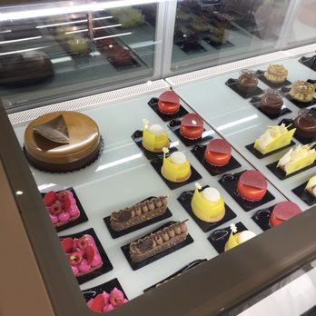 Bachour - Display - Bakeries Near Me - Coral Gables, Florida