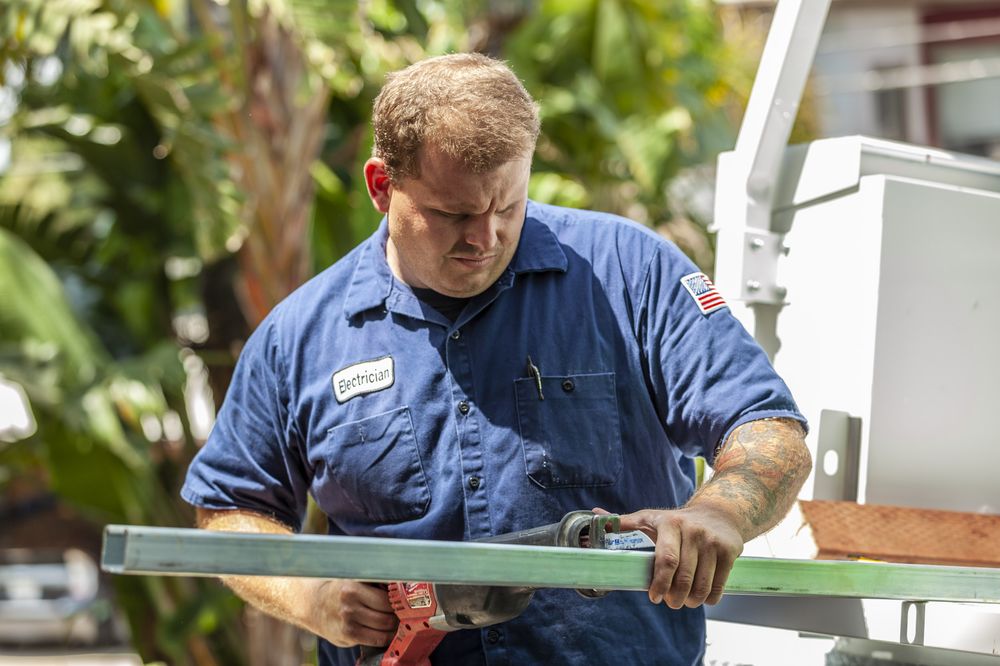Slide of Zoom Electricians - Anaheim