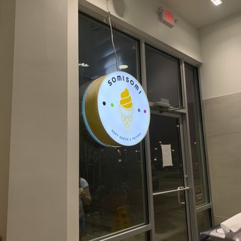 Somisomi - Entrance - Ice Cream & Frozen Yogurt Near Me - Katy, Texas