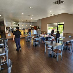 Rose Cafe & Donuts - Interior