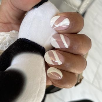 Signature Nails & Spa - Nail Salons Near Me - Comstock Park, Michigan
