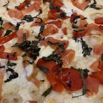 VIPizza - Close up Of Caprese pizza - Pizza Near Me - Cramerton, North Carolina