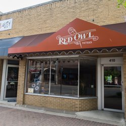 Red Owl Tattoo - Storefront
