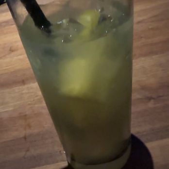 Yard House - Pineapple Express - New American Near Me - Troy, Michigan