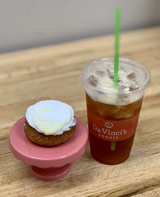 Da Vinci’s Donuts by null