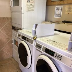 Twin Palms Rv Park - Tiny tiny washing machines