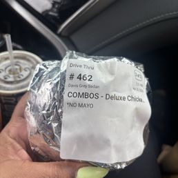 Deluxe Chicken Sandwich Deluxe Chicken Sandwich