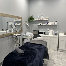 Lotus Brow Bar & Spa