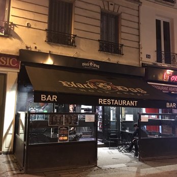 Le Black Dog - Exterior of Restaurant at night - Bars Near Me - Paris, 75