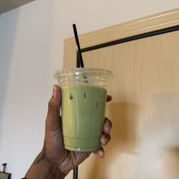 ICED OATMILK MATCHA LATTE