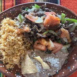 Tres Cazuelas Taqueria - Bistec Ranchero