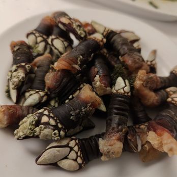 Cervejaria Ramiro - Goose barnacles - Seafood Near Me - Lisbon, 11