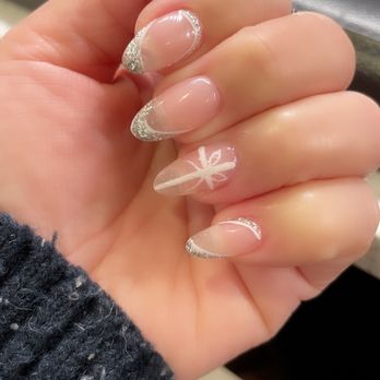 Queen Spa & Nails - Nail Salons Near Me - Sun Valley, California