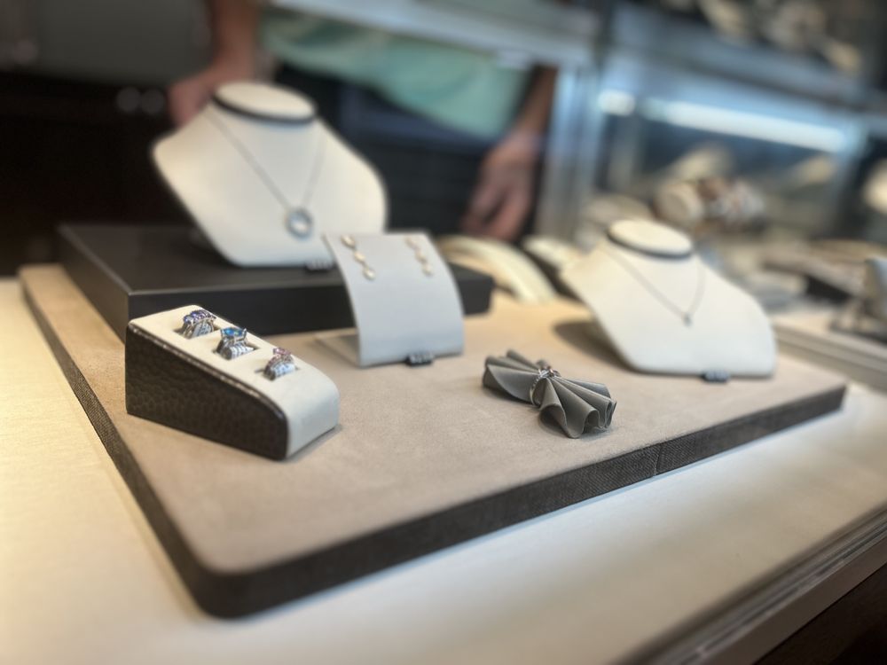 MINTED GOLD & SILVER Updated October 2024 19 Photos & 11 Reviews