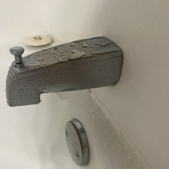2500 Penn, a Placemakr Experience - Old rusty fixture - Hotels Near Me - Washington, DC, District of Columbia