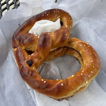 Immergut Hand-Rolled Soft Pretzels - New American Near Me - Intercourse, Pennsylvania
