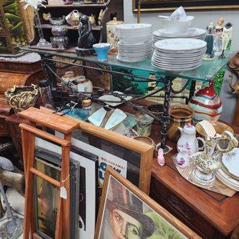 Fine Lion Antiques - Antiques Near Me - Cooper City, Florida Fine Lion Antiques - Antiques Near Me - Cooper City, Florida