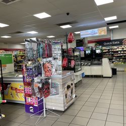7-Eleven - Inside