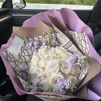 Vi Flora - Floral Designers Near Me