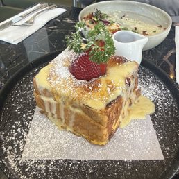 Crème Brûlée French Toast