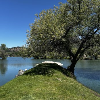 4 Island Lake - Fishing Near Me - Tehachapi, California