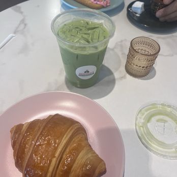 Momo’s Coffeehouse - Matcha latte. Croissant. - Coffee & Tea Near Me - Frisco, Texas