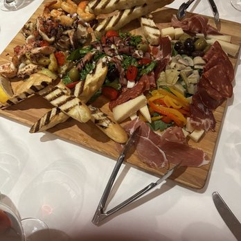 Alioli Ristorante - Seafood/charcuterie combo starter platter - Italian Near Me - Mississauga, Ontario Alioli Ristorante - Seafood/charcuterie combo starter platter - Italian Near Me - Mississauga, Ontario