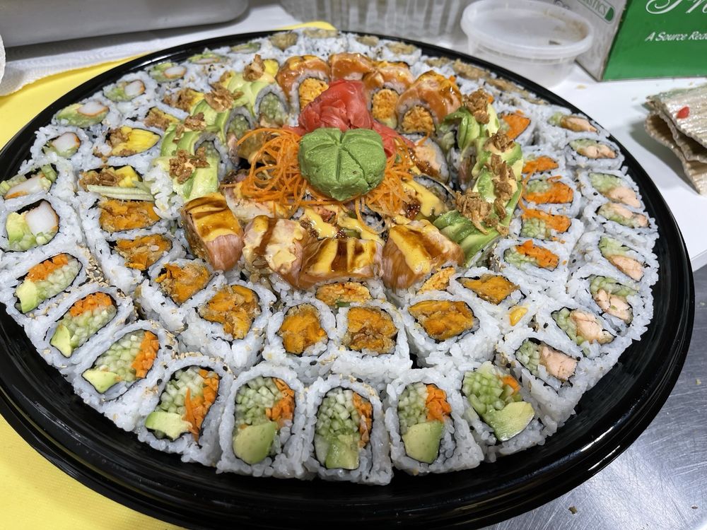 Food from Sushi & Chinese Express & Burger Bar