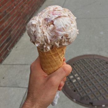 Earnest Ice Cream - Rhubarb Oat Crumble - Ice Cream & Frozen Yogurt Near Me - Vancouver, British Columbia Earnest Ice Cream - Rhubarb Oat Crumble - Ice Cream & Frozen Yogurt Near Me - Vancouver, British Columbia