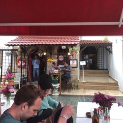 Cafe Mira