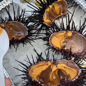 Santa Barbara Fish Market - Seafood Markets Near Me - Santa Barbara, California