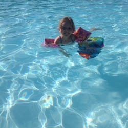 Canyon Lake Forest Pool - Happy
