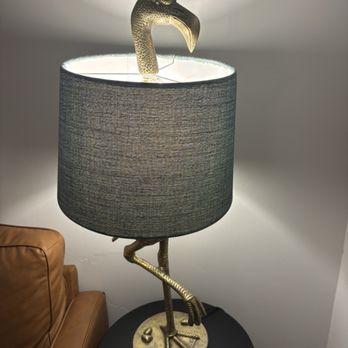 Fleur Noire Hotel - Flamingo lamp in the front room. Too cute - Hotels Near Me - Palm Springs, California Fleur Noire Hotel - Flamingo lamp in the front room. Too cute - Hotels Near Me - Palm Springs, California
