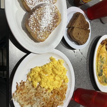 Southern Charm Cafe - Hash browns and egg French Toast - Breakfast & Brunch Near Me - Cape Canaveral, Florida