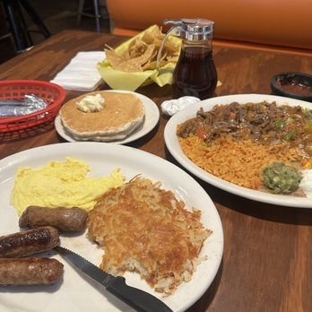 Ocotillo Restaurant and Cantina - breakfast combo + steak ranchero - Mexican Near Me - Hemet, California