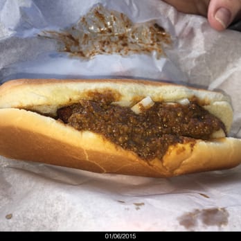 Libby's Pitstop - An outstanding Southern Chili Dog - Breakfast & Brunch Near Me - Kannapolis, North Carolina
