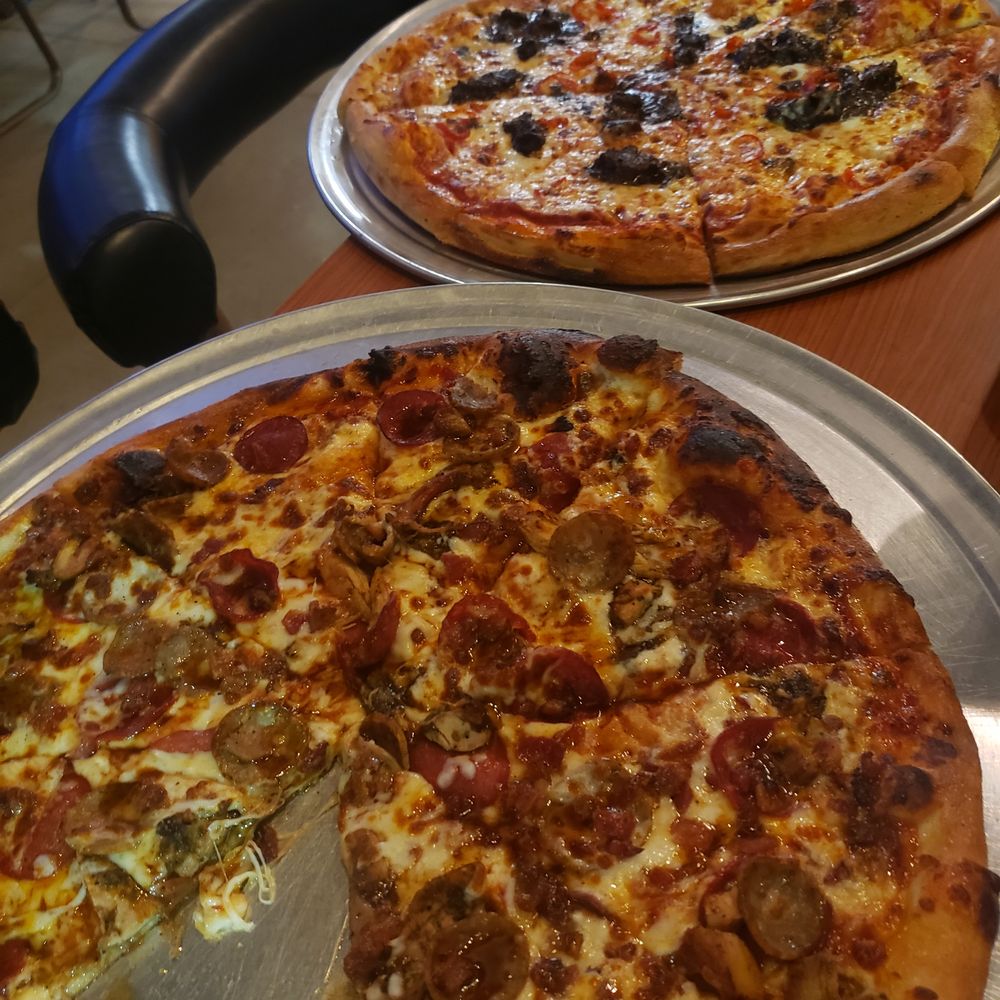 F1F4 Pizza Bar - Pizza Near Me - Stone Mountain, Georgia F1F4 Pizza Bar - Pizza Near Me - Stone Mountain, Georgia