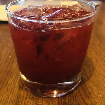 Max's Trumbull Kitchen - Basil Bramble - New American Near Me - Hartford, Connecticut Max's Trumbull Kitchen - Basil Bramble - New American Near Me - Hartford, Connecticut