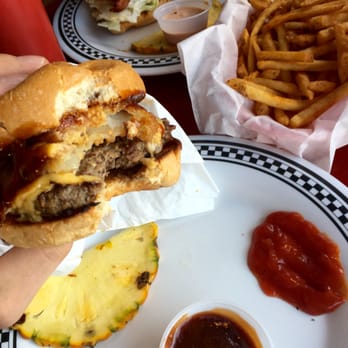 Cool Cat Cafe - The Duke - Burgers Near Me - Kihei, Hawaii