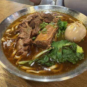 Lunch on the Plate - Braised Beef Noodle Soup (Choose Your Own Meat. Start From 9.99) - beef short rib - Taiwanese Near Me - Bellevue, Washington Lunch on the Plate - Braised Beef Noodle Soup (Choose Your Own Meat. Start From 9.99) - beef short rib - Taiwanese Near Me - Bellevue, Washington