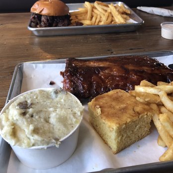 Badlands BBQ - Barbeque Near Me - Norco, California