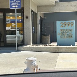 Regent Street Care Center - Front entrance from street, where there's never any parking.