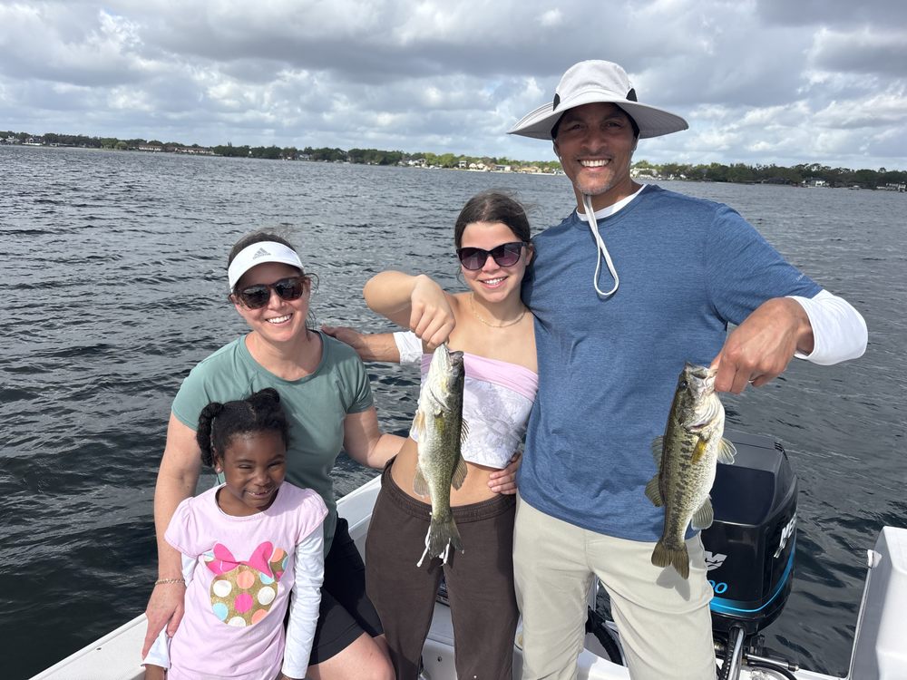 Go Castaway Fishing Charters Logo